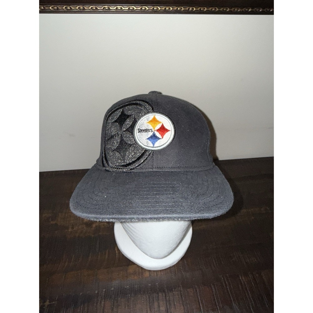 Pittsburgh Steelers NFL Reebok On Field Sidelines Hat Boys 4-7 Fitted